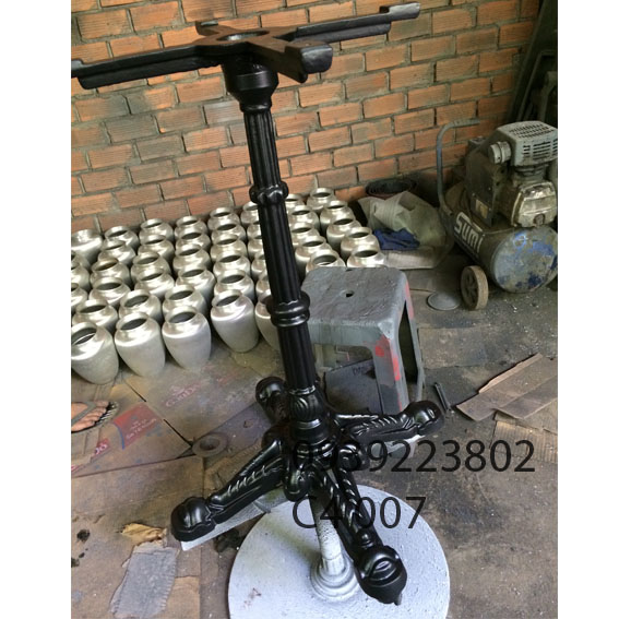 Bàn cafe 4 chân đầu lân kiểu pháp C4 007